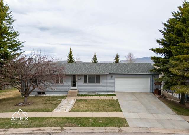 Property at 252 Jared Ln, Evanston, WY 82930, 3 beds, 2.75 baths