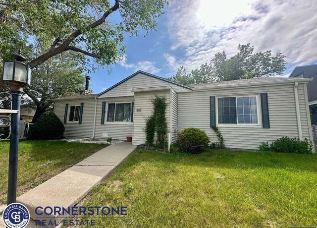 Property at 1819 S Washington St, Casper, WY 82601, 3 beds, 1.5 baths