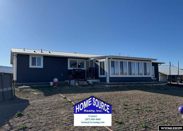 Property at 22 Wildhorse Ln, Lander, WY 82520, 3 beds, 2 baths