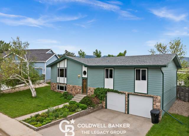 Property at 3572 Meadowlark Dr, Casper, WY 82604, 5 beds, 3 baths