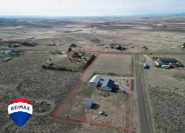 Property at 72 Skyline Dr, Riverton, WY 82501, 4 beds, 3 baths
