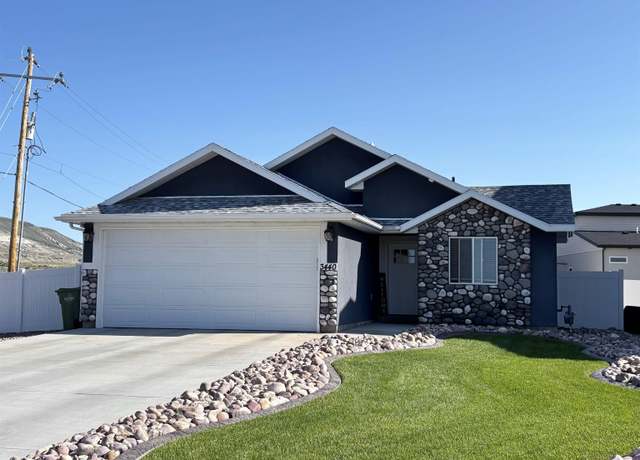 Property at 3440 Summit, Rock Springs, WY 82901, 3 beds, 2 baths