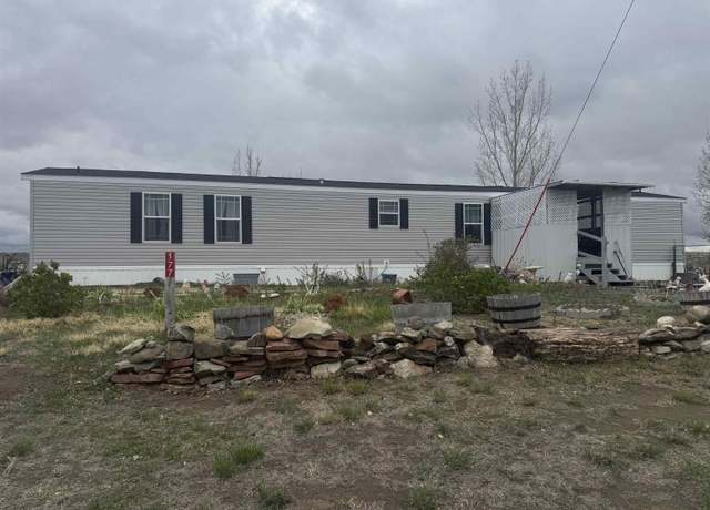 Property at 177 Marlatt Rd, Shoshoni, WY 82649, 3 beds, 2 baths