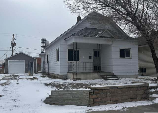 Property at 608 W Buffalo St, Rawlins, WY 82301, 2 beds, 1 bath