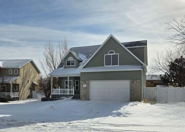 Property at 4525 Wilson Way, Gillette, WY 82718, 6 beds, 2.5 baths