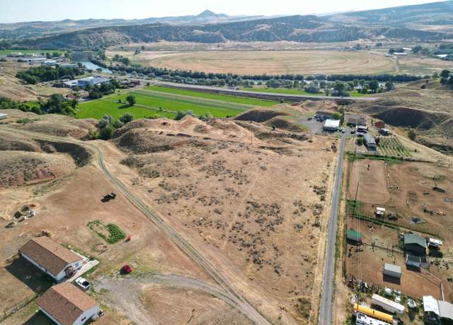 Property at Charmac SUBD Tract 1, Thermopolis, WY 82443