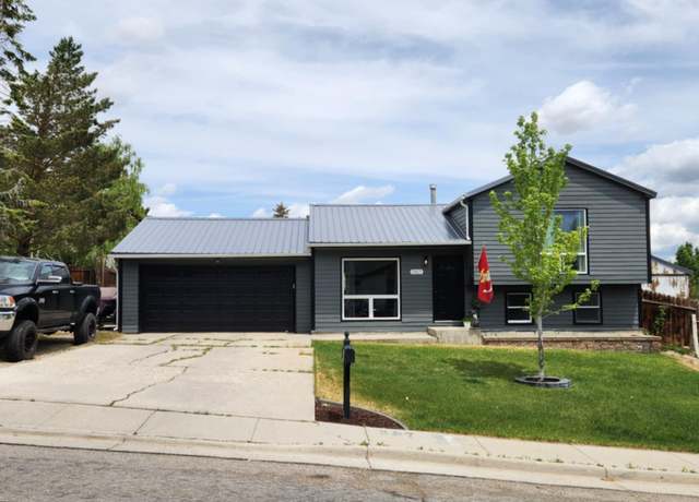 Property at 2415 Pennsylvania Blvd, Green River, WY 82935, 3 beds, 1.5 baths