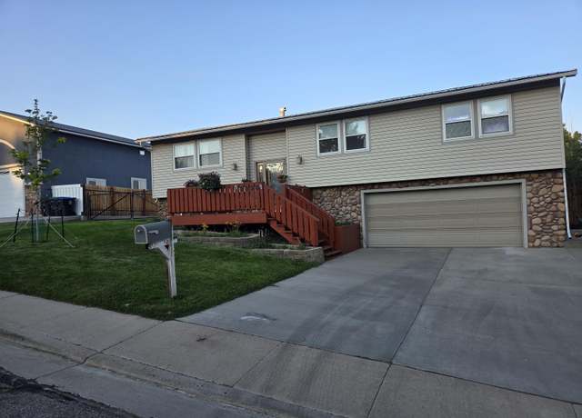 Property at 2330 New Hampshire St, Green River, WY 82935, 5 beds, 3 baths