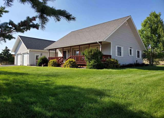Property at 1506 Fairview Dr, Dubois, WY 82513, 3 beds, 2.5 baths
