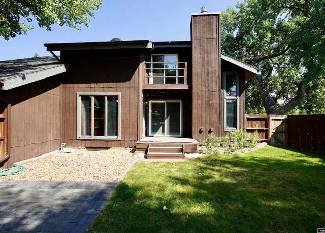Property at 142 Indian Paintbrush St, Casper, WY 82604, 2 beds, 1.5 baths