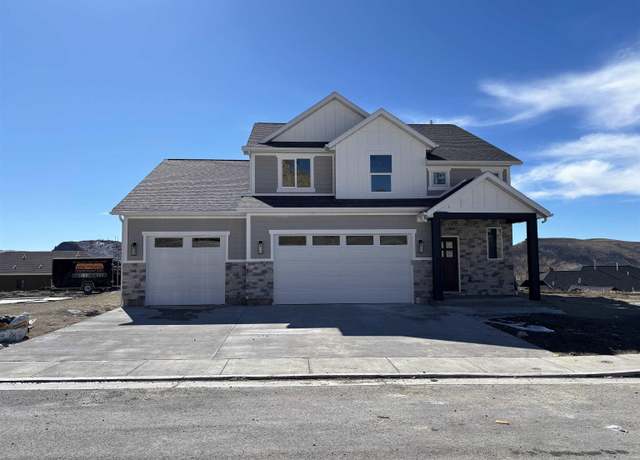 Property at 655 Memory Ln, Green River, WY 82901, 4 beds, 2.5 baths