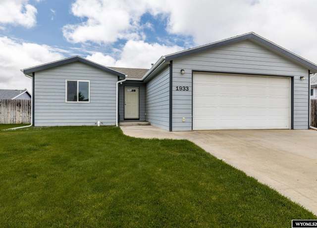Property at 1933 Inca Trl, Casper, WY 82601, 2 beds, 2 baths