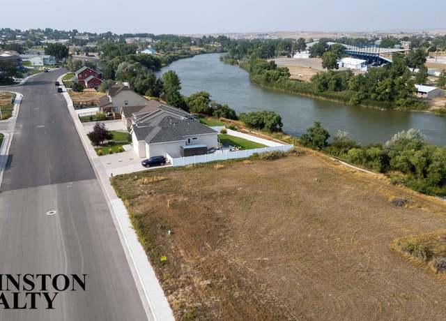 Property at 475 Pearson Dr Rd, Douglas, WY 82633