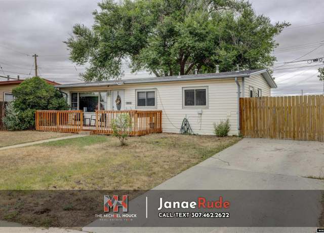 Property at 3014 Gary Ave, Casper, WY 82609, 3 beds, 1 bath