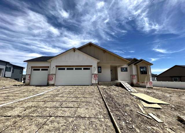 Property at 2822 Laredo Way, Casper, WY 82609, 3 beds, 2 baths