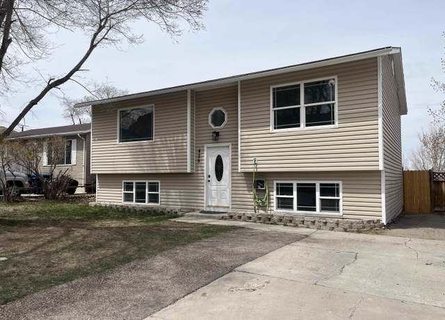 Property at 425 W Virginia Pl, Green River, WY 82935, 4 beds, 2 baths