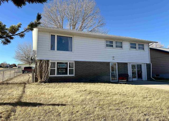 Property at 204 N 7th St, Saratoga, WY 82331, 5 beds, 2 baths