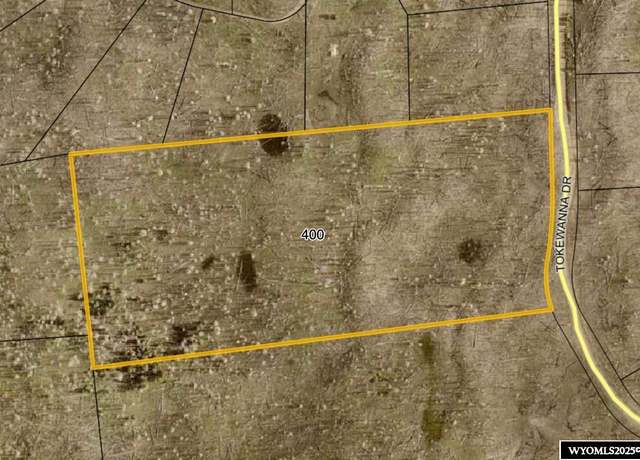 Property at 400 Tokewanna Dr, Robertson, WY 82944