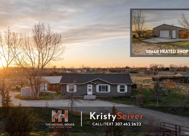 Property at 1100 Horseshoe Rd, Casper, WY 82604, 3 beds, 3 baths