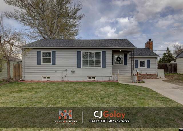 Property at 1655 Westridge Ter, Casper, WY 82604, 3 beds, 2 baths