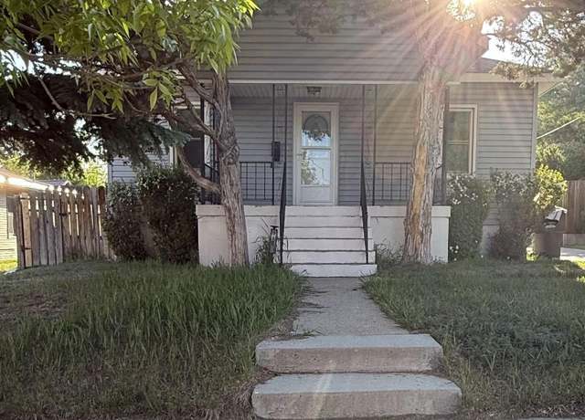Property at 510 14th St, Rawlins, WY 82301, 3 beds, 1 bath