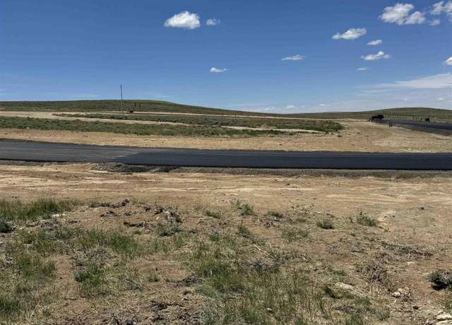 Property at 231 Airport Ave, Saratoga, WY 82331