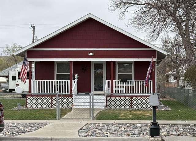 Property at 515 Fremont St, Thermopolis, WY 82443, 2 beds, 1 bath