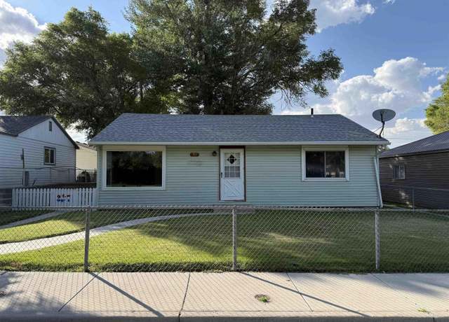 Property at 92 Hoover Drive Dr, Green River, WY 82935, 3 beds, 2 baths