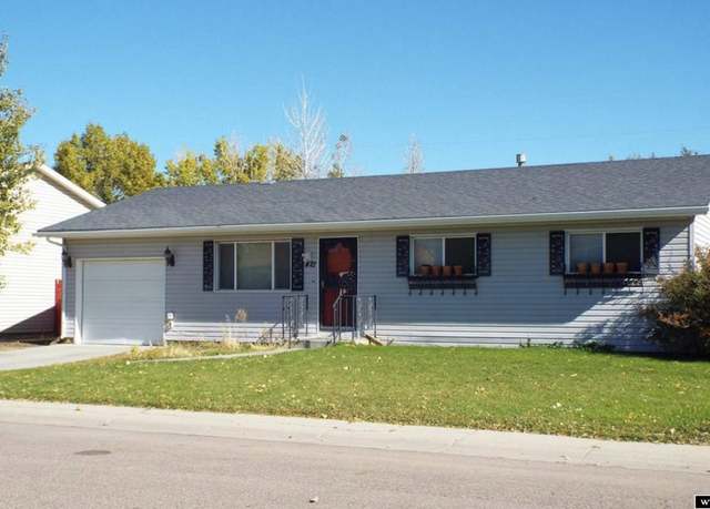 Property at 421 Missouri St, Evansville, WY 82636, 3 beds, 1 bath