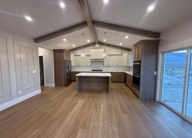 Property at 2601 Melissa Ave, Rock Springs, WY 82901, 3 beds, 2.5 baths