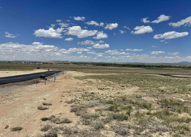 Property at 301 Cutthroat Dr, Saratoga, WY 82331