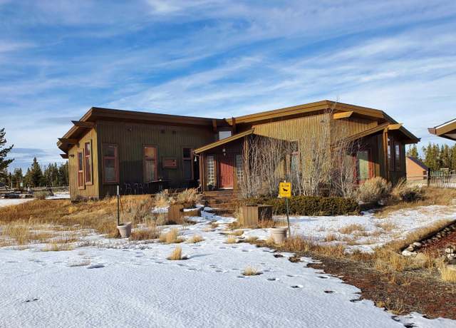 Property at 16 Open View Dr, Dubois, WY 82513, 2 beds, 1.75 baths