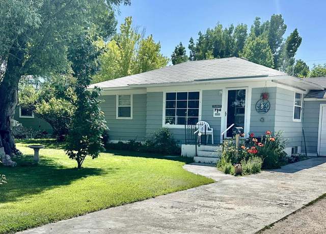 Property at 736 S 13th St, Worland, WY 82401, 4 beds, 1.5 baths