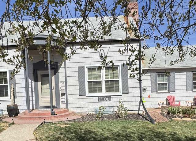 Property at 716 B St, Rock Springs, WY 82901, 4 beds, 2.5 baths