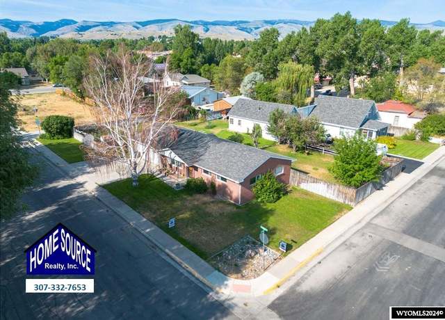 Property at 225 S 5th St, Lander, WY 82520, 3 beds, 1.5 baths