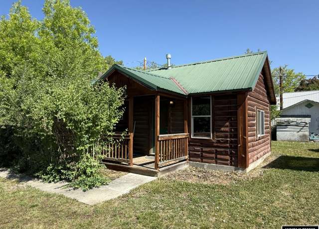 Property at 504 W Fremont Ave, Riverton, WY 82501, 1 bed, 0.75 baths
