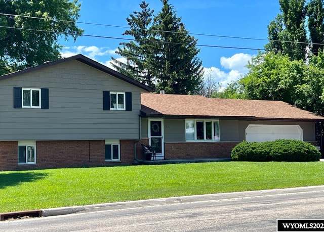 Property at 1320 Woodworth St, Sheridan, WY 82801, 4 beds, 2 baths