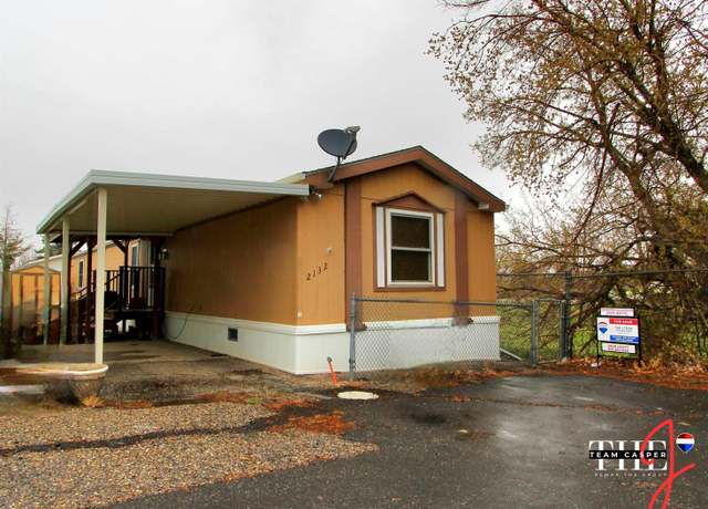 Property at 2132 E First Ln, Casper, WY 82609, 3 beds, 2 baths