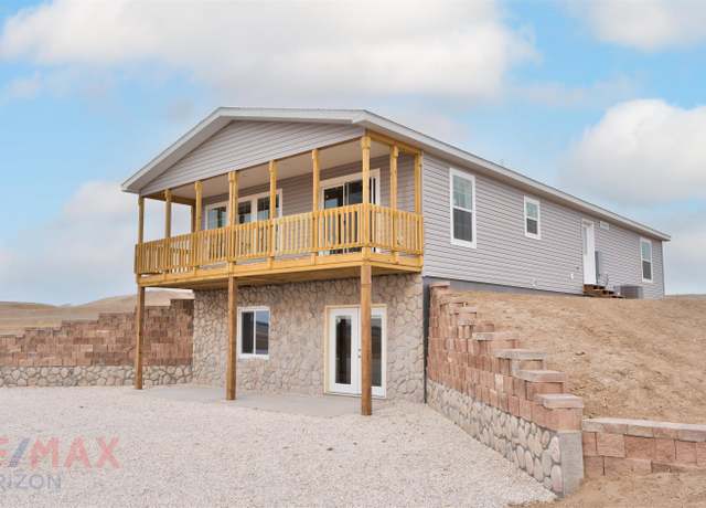 Property at 215 N Cassa Rd, Glendo, WY 82213, 3 beds, 2 baths