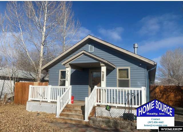 Property at 704 W Fremont Ave, Riverton, WY 82501, 3 beds, 2 baths