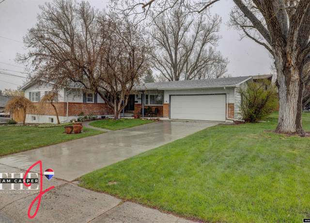 Property at 1951 Valcaro Rd, Casper, WY 82604, 4 beds, 3 baths