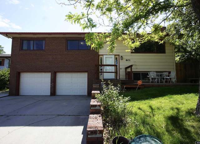 Property at 601 Wind River Ave, Casper, WY 82609, 3 beds, 3 baths