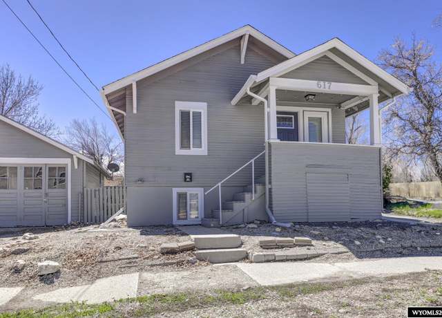 Property at 617 W 13th St, Casper, WY 82601, 3 beds, 1.75 baths