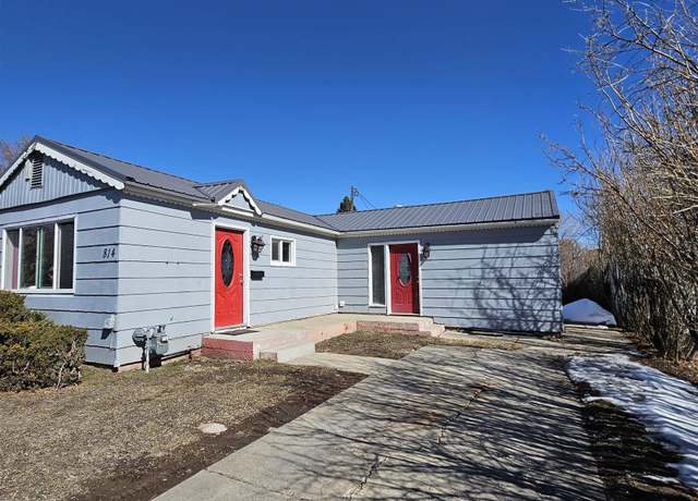 Property at 814 Lombard St, Evanston, WY 82930, 2 beds, 1 bath