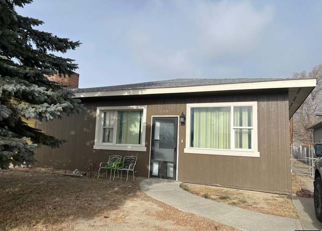 Property at 109 E Brooks St, Rawlins, WY 82301, 3 beds, 2 baths