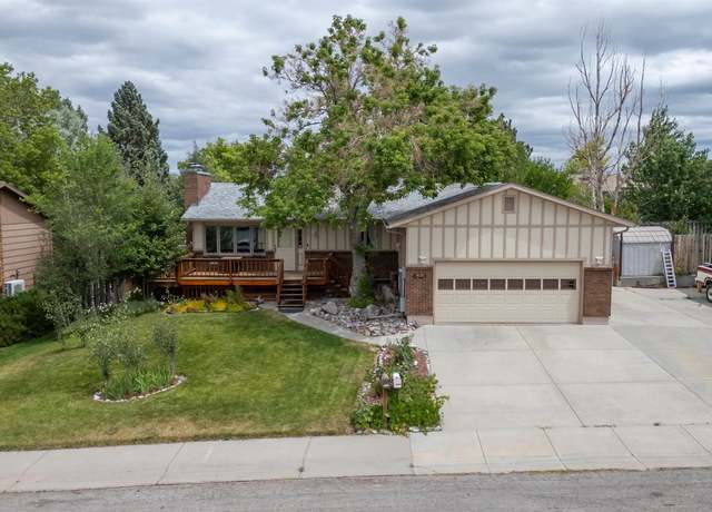 Property at 5131 S David St, Casper, WY 82601, 3 beds, 3 baths