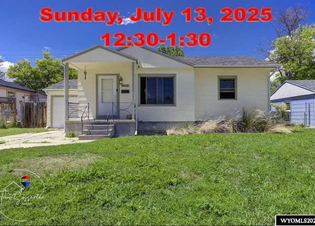 Property at 2634 Hanway Ave, Casper, WY 82604, 3 beds, 1.75 baths