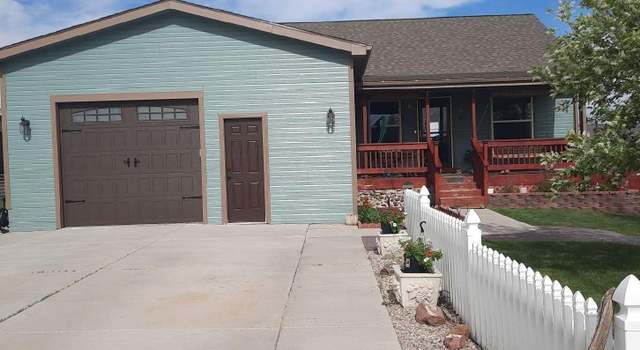 Photo of 541 Tierney St, Wamsutter, WY 82336