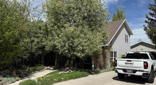 Photo of 107 N 9th St, Thermopolis, WY 82443