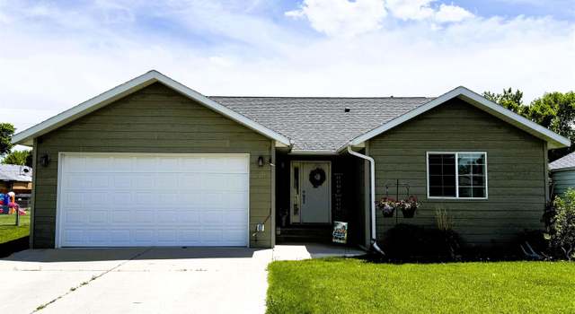 Photo of 1216 Charles Ave, Worland, WY 82401